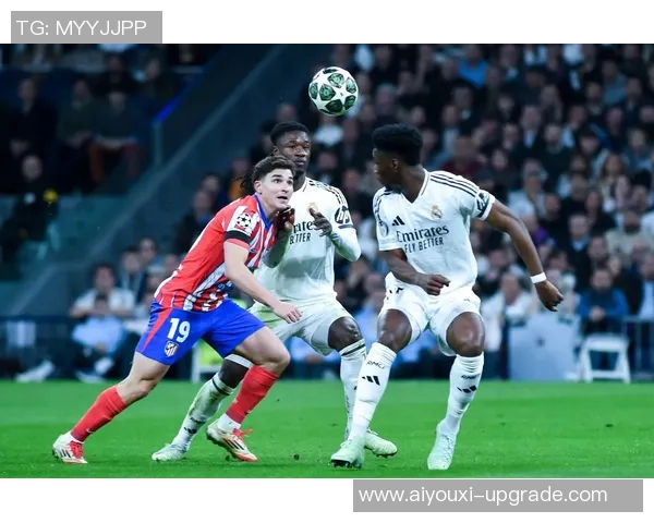 国王杯精彩对决里昂大胜曼联补时争议进球引发全场沸腾