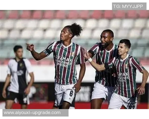 中超精彩对决多特蒙德与波尔图战成平局帽子戏法引发全场热潮分析战术细节 中超精彩对决多特蒙德与波尔图战成平局帽子戏法引发全场热潮分析战术细节