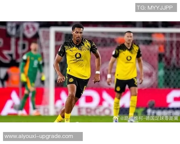 国王杯激战曼联与多特蒙德平局红牌事件引发全场热议与争议