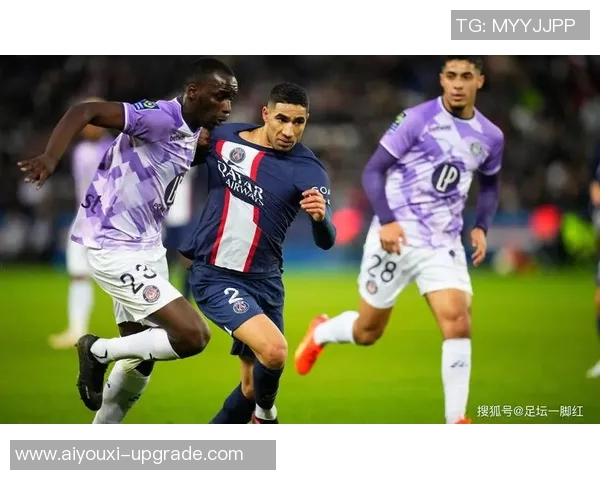 友谊赛精彩回顾：里昂大胜热刺5-1点球大战瞬间点燃全场气氛