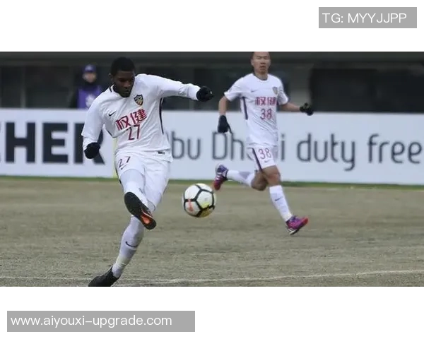 中超精彩对决本菲卡与巴萨战成平局引发全场热烈反响